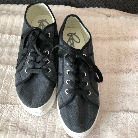 Women Rock & Candy Shoe - Picture 2 of 4